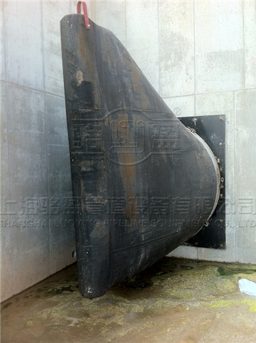 彎嘴<a href=http://m.kfszqlsmyxgs.com/ target=_blank class=infotextkey><a href=http://m.kfszqlsmyxgs.com target=_blank class=infotextkey>卡箍式鴨嘴閥</a></a>的特點(diǎn)